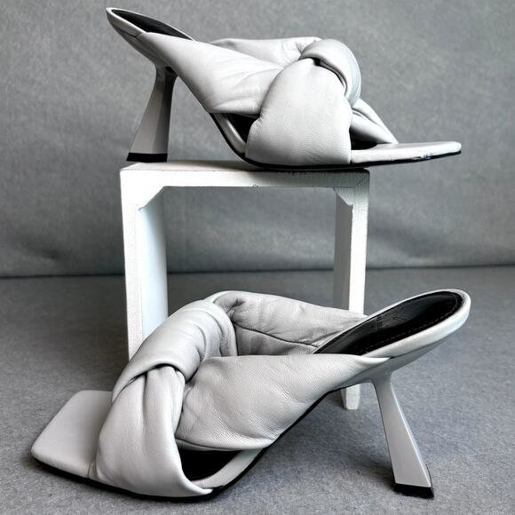 Marc Fisher Gray Leather Slip On Party Wedding Holiday Evening Sandal NEW Size 8 - Picture 1 of 7